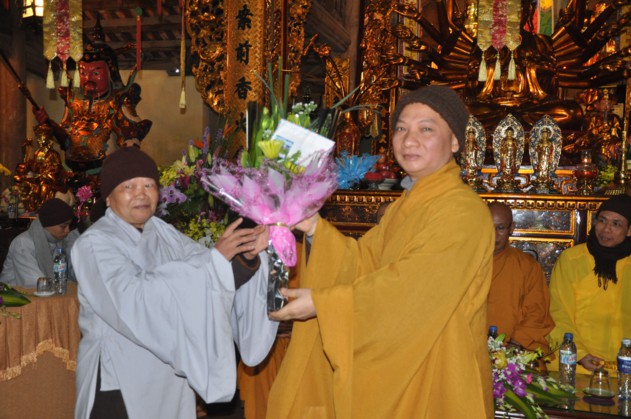 Tổng kết khóa tu &quot;Một ngày an lạc&quot; và lớp giáo lý cơ bản năm 2011