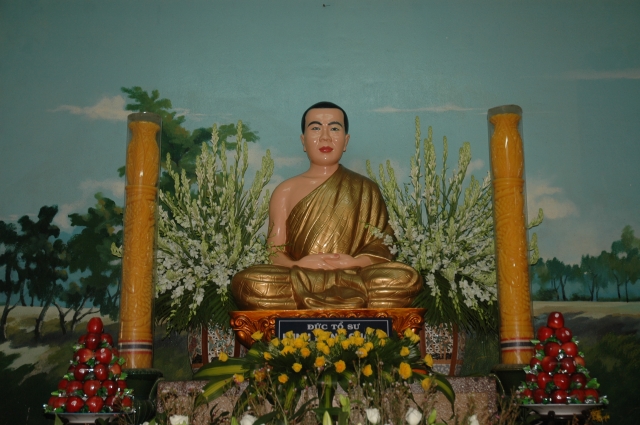 Chùm ảnh: Lễ tưởng niệm Tổ sư Minh Đăng Quang vắng bóng - Ngày thứ 1