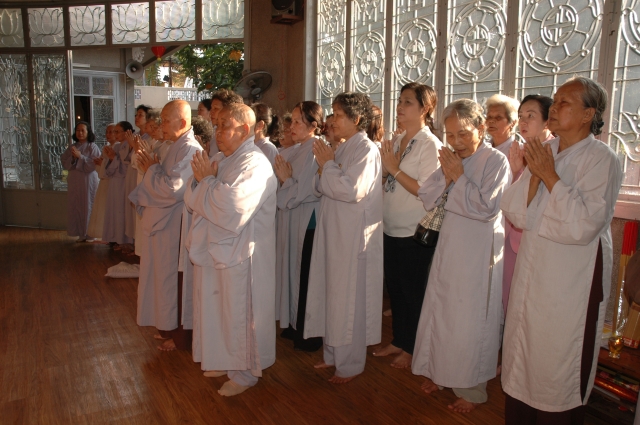 Chùm ảnh: Lễ tưởng niệm Tổ sư Minh Đăng Quang vắng bóng - Ngày thứ 1