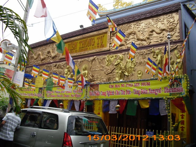 Tăng đoàn tu viện Namgyal - Dharamsala thăm Viên Thông tự
