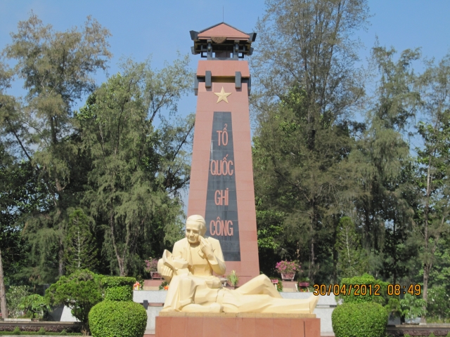 TP. HCM: Quan Âm tu viện thăm viếng Nghĩa Trang Liệt Sĩ Củ Chi nhân ngày 30/04