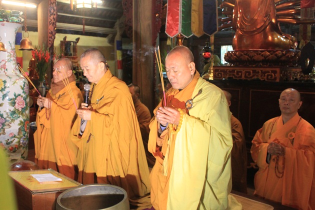 Lễ hằng thuận tại chùa Vạn Phúc