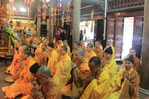 Lễ hằng thuận tại chùa Vạn Phúc