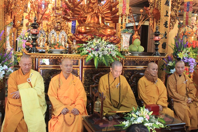 Lễ hằng thuận tại chùa Vạn Phúc