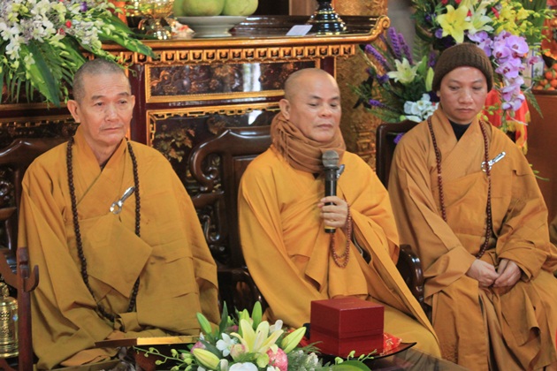 Lễ hằng thuận tại chùa Vạn Phúc
