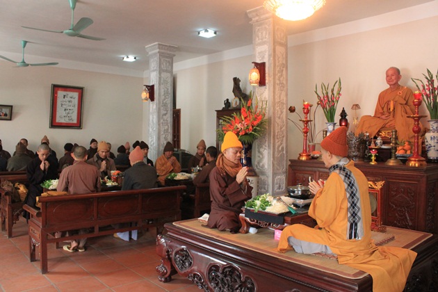 Lễ hằng thuận tại chùa Vạn Phúc