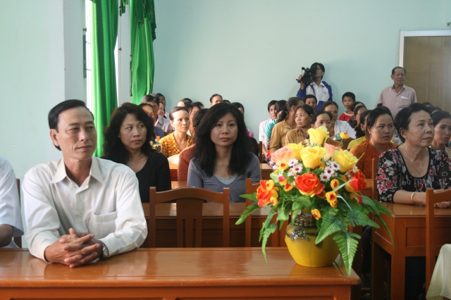 Đoàn từ thiện Đạo Phật Ngày Nay tại hai xã An Phúc và Định Thành A thuộc tỉnh Bạc Liêu