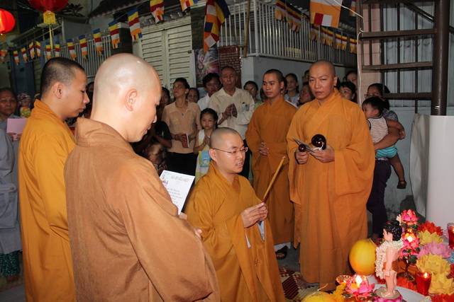 Lễ Phật Đản Tại Nhà