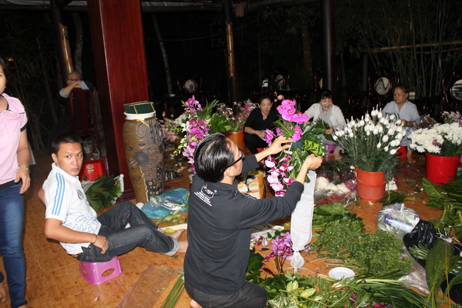 Viện Chuyên Tu, hơn 10.000  nam Nữ Phật tử về tham dự “Lễ Hội Vu Lan”
