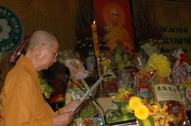 Lễ Tưởng Niệm 49 Năm Bồ Tát Thích Quảng Đức Vị Pháp Thiêu Thân (20/04/1963 - 20/04/2012 ÂL)