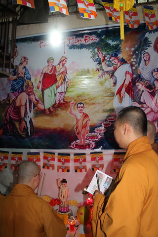 Lễ Phật Đản Tại Nhà