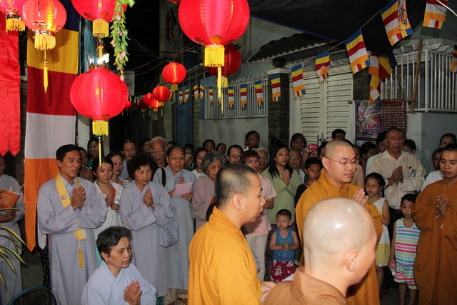 Lễ Phật Đản Tại Nhà