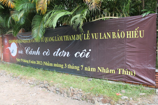 Viện Chuyên Tu, hơn 10.000  nam Nữ Phật tử về tham dự “Lễ Hội Vu Lan”