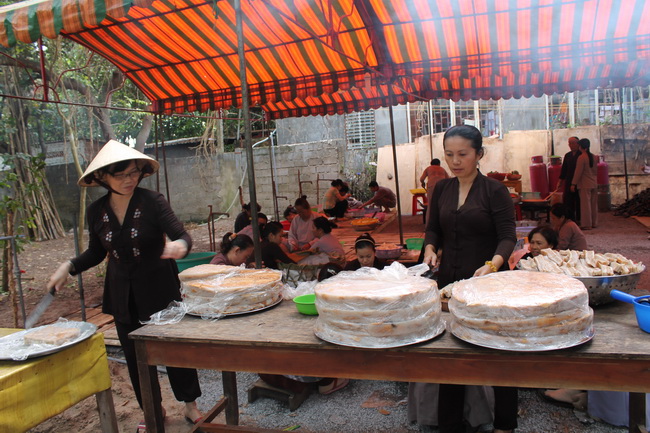 Viện Chuyên Tu, hơn 10.000  nam Nữ Phật tử về tham dự “Lễ Hội Vu Lan”