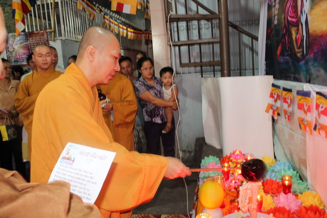 Lễ Phật Đản Tại Nhà