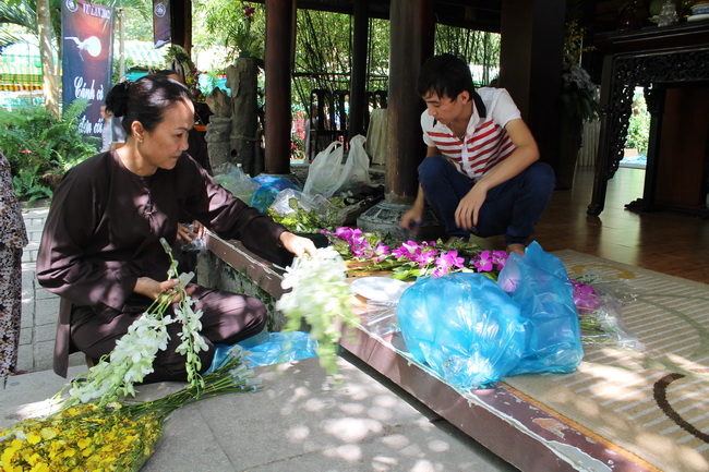 Viện Chuyên Tu, hơn 10.000  nam Nữ Phật tử về tham dự “Lễ Hội Vu Lan”