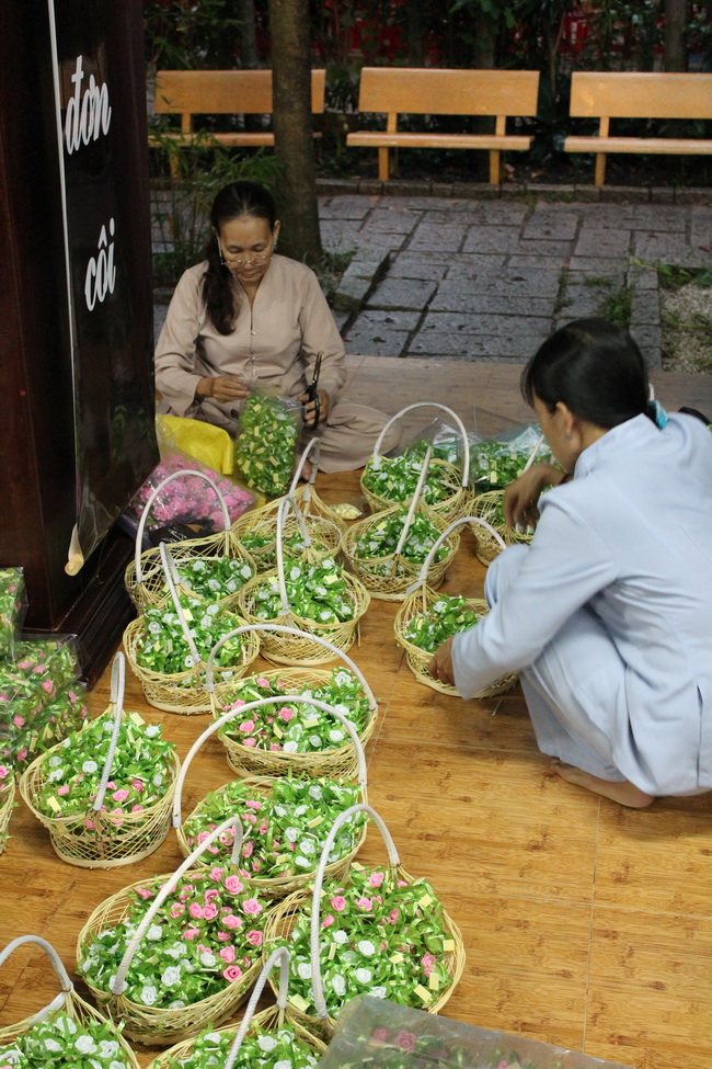 Viện Chuyên Tu, hơn 10.000  nam Nữ Phật tử về tham dự “Lễ Hội Vu Lan”