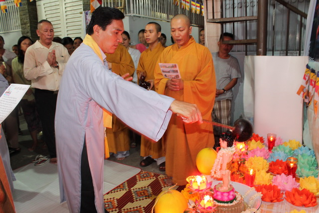 Lễ Phật Đản Tại Nhà