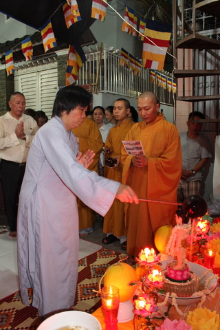Lễ Phật Đản Tại Nhà