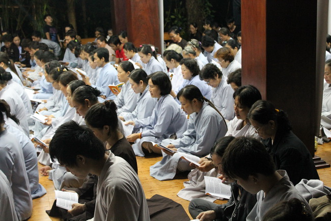 Viện Chuyên Tu, hơn 10.000  nam Nữ Phật tử về tham dự “Lễ Hội Vu Lan”
