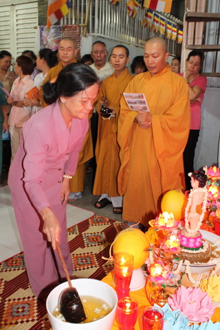 Lễ Phật Đản Tại Nhà