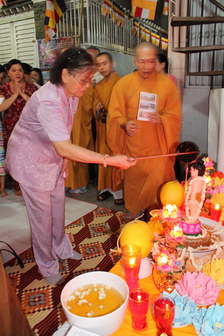 Lễ Phật Đản Tại Nhà