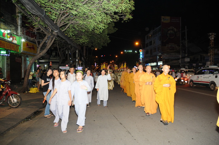 TP. HCM: Chùa Kim Cương long trọng tổ chức Đại lễ Phật đản PL 2556