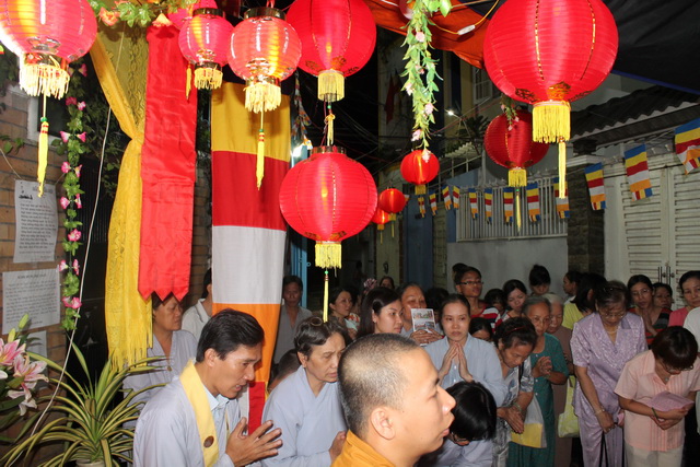 Lễ Phật Đản Tại Nhà