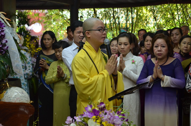 Viện Chuyên Tu, hơn 10.000  nam Nữ Phật tử về tham dự “Lễ Hội Vu Lan”
