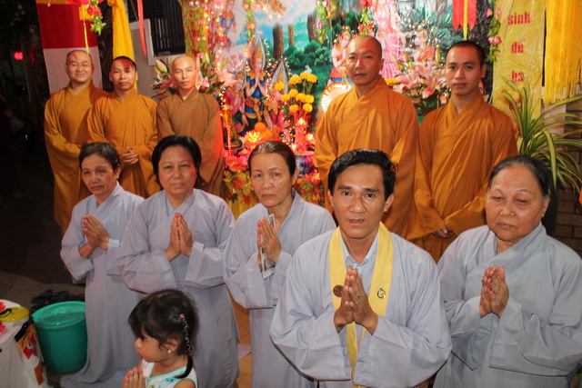 Lễ Phật Đản Tại Nhà