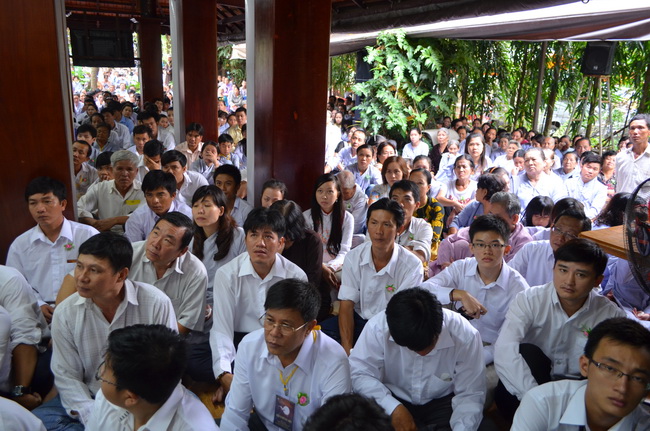Viện Chuyên Tu, hơn 10.000  nam Nữ Phật tử về tham dự “Lễ Hội Vu Lan”