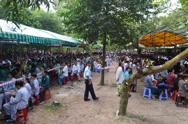 Viện Chuyên Tu, hơn 10.000  nam Nữ Phật tử về tham dự “Lễ Hội Vu Lan”