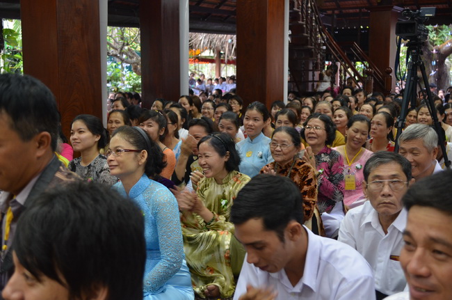 Viện Chuyên Tu, hơn 10.000  nam Nữ Phật tử về tham dự “Lễ Hội Vu Lan”