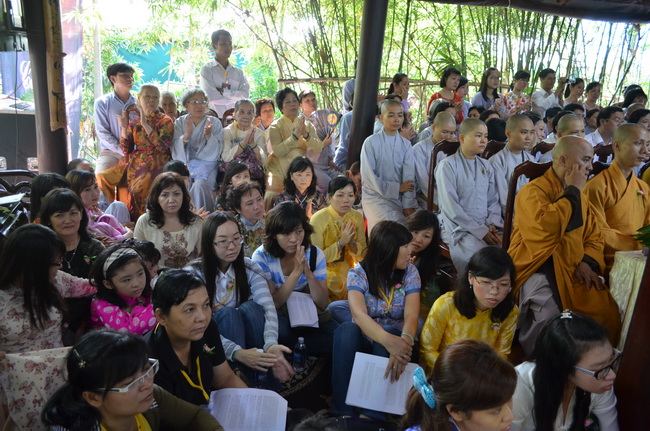Viện Chuyên Tu, hơn 10.000  nam Nữ Phật tử về tham dự “Lễ Hội Vu Lan”