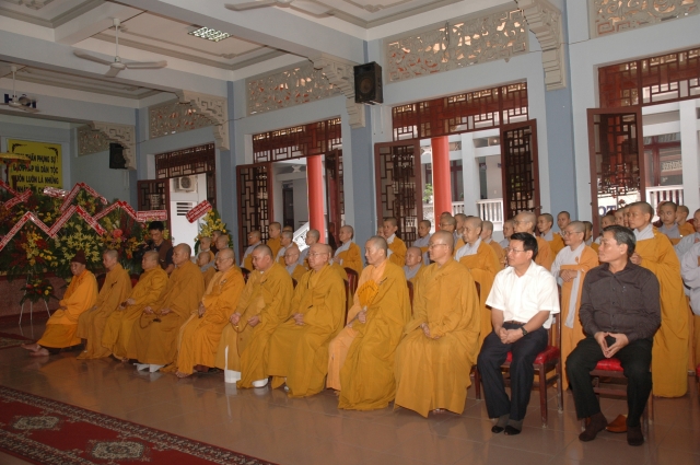 Lễ Tưởng Niệm 49 Năm Bồ Tát Thích Quảng Đức Vị Pháp Thiêu Thân (20/04/1963 - 20/04/2012 ÂL)