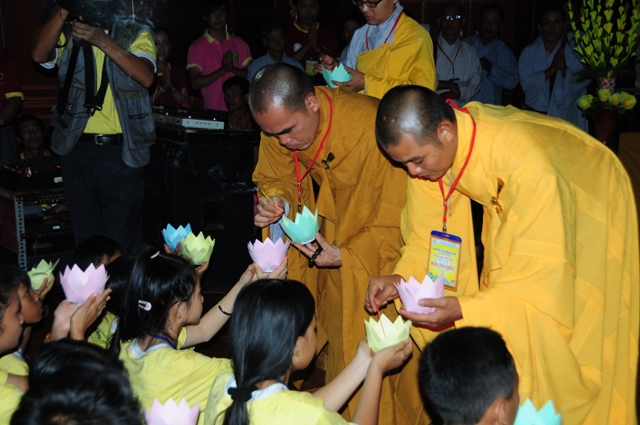 Bế mạc khóa tu mùa hè Hương Sen Mùa Hạ lần 3