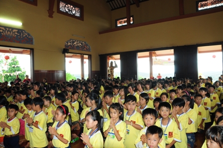 Khai mạc khóa tu mùa hè Hương Sen Mùa Hạ lần III- 2012 tại chùa Hoa Khai