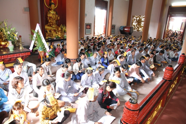Lễ Vu Lan tại chùa Bửu Minh, Chư Păh – Gia Lai (DL.2012-PL.2556)