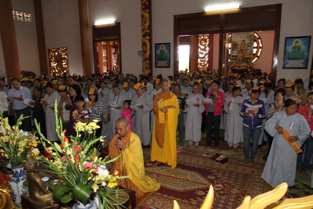 Lễ Vu Lan tại chùa Bửu Minh, Chư Păh – Gia Lai (DL.2012-PL.2556)