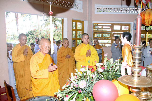 Gia-Lai: Phật Giáo Huyên Đăkpơ-Tổ chức lễ Phật đản