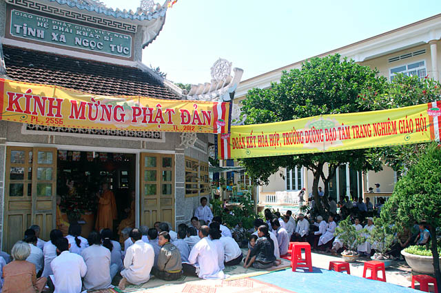 Gia-Lai: Phật Giáo Huyên Đăkpơ-Tổ chức lễ Phật đản