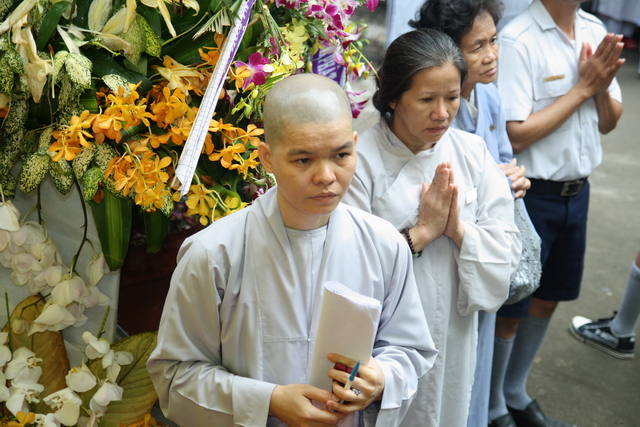 Vạn Hạnh: Lễ tống biệt nhục thân cố HT. Thượng Minh hạ Châu về cõi Phật