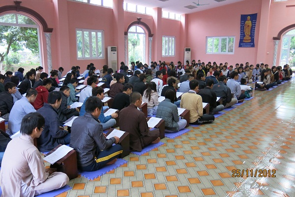 Hà Nội - Khóa tu với chủ đề ‘’ Chào mừng thành công của Đại hội Phật Giáo toàn quốc lần thứ VII”