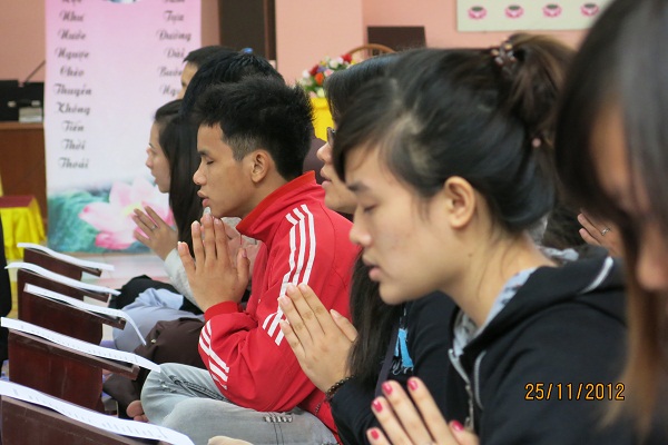 Hà Nội - Khóa tu với chủ đề ‘’ Chào mừng thành công của Đại hội Phật Giáo toàn quốc lần thứ VII”