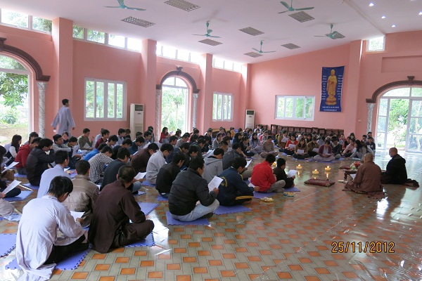 Hà Nội - Khóa tu với chủ đề ‘’ Chào mừng thành công của Đại hội Phật Giáo toàn quốc lần thứ VII”