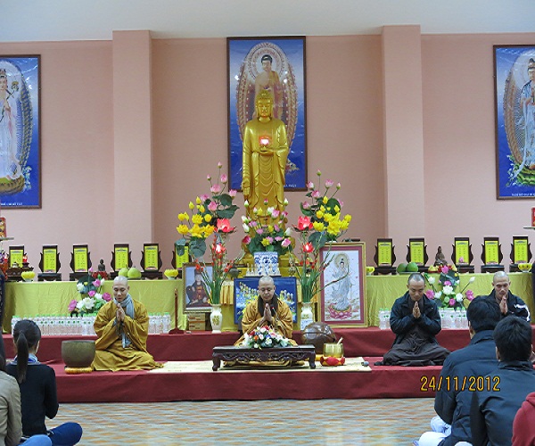 Hà Nội - Khóa tu với chủ đề ‘’ Chào mừng thành công của Đại hội Phật Giáo toàn quốc lần thứ VII”