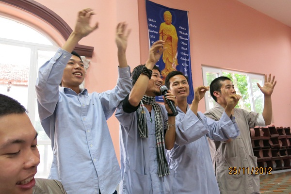 Hà Nội - Khóa tu với chủ đề ‘’ Chào mừng thành công của Đại hội Phật Giáo toàn quốc lần thứ VII”