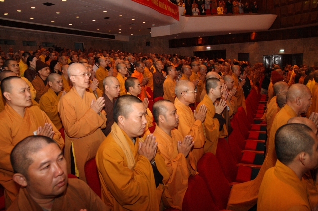 Ngày làm việc thứ 2 Đại hội Đại biểu Phật giáo toàn quốc lần VII