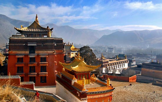Linh thiêng chốn thiền trong màn mây Tây Tạng