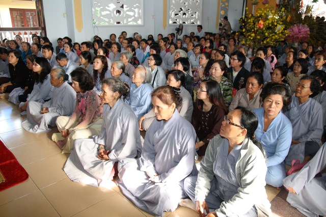 Chùm ảnh: Chùa Giác Ngộ tổ chức hành hương 10 chùa đầu xuân Quý Tỵ
